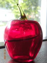 photo of a glass apple